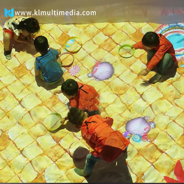 الشاطئ الرملي التفاعلي