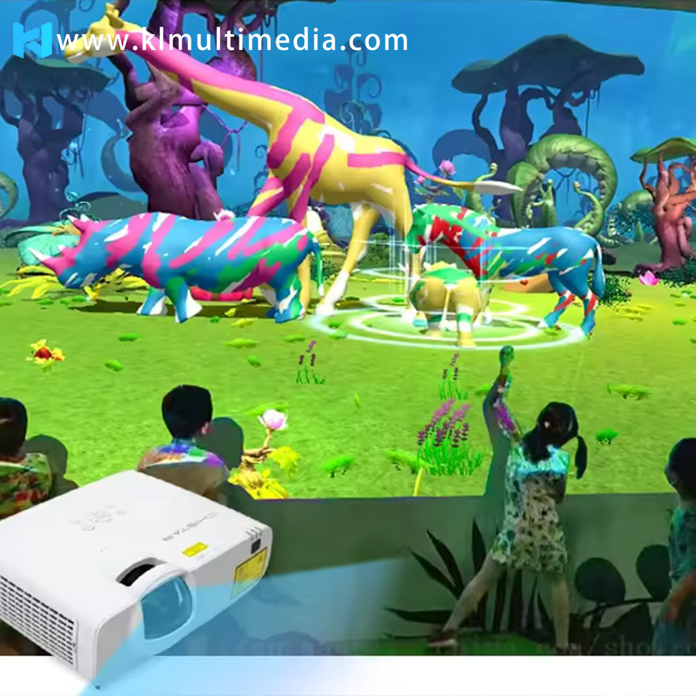 ارسم على قيد الحياة