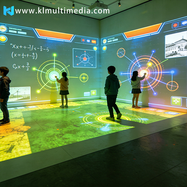 بروجكتر مع العاب