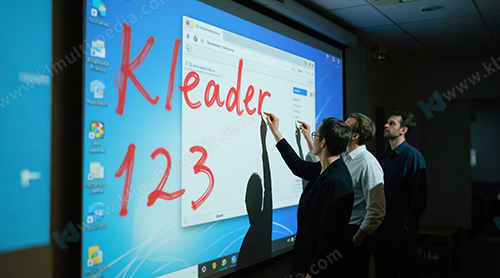 الإسقاط التفاعلي